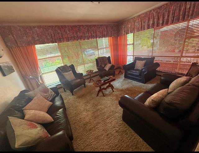 3 BEDROOM HOUSE FOR SALE IN FLORA GARDENS